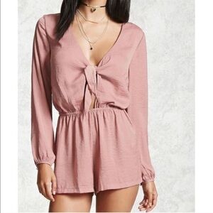 🎯3/$10 Tie Front Pink Shorts Romper Button Long Sleeves Small